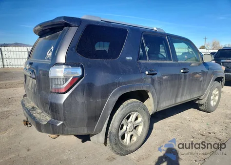 2015 Toyota 4Runner Sr5/Sr5 Premium z USA, uszkodzony, nr VIN JTEBU5JR0F5241393
